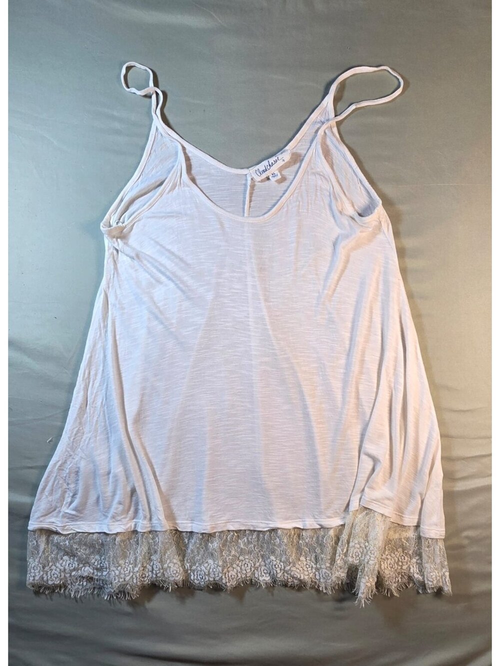 CloudChaser XL White Sleeveless Top with Lace Trim